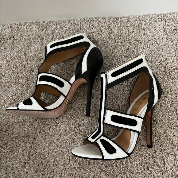 L.A.M.B. Black And White Open Toe Heels/Stilettos Size 8 - Picture 6 of 6